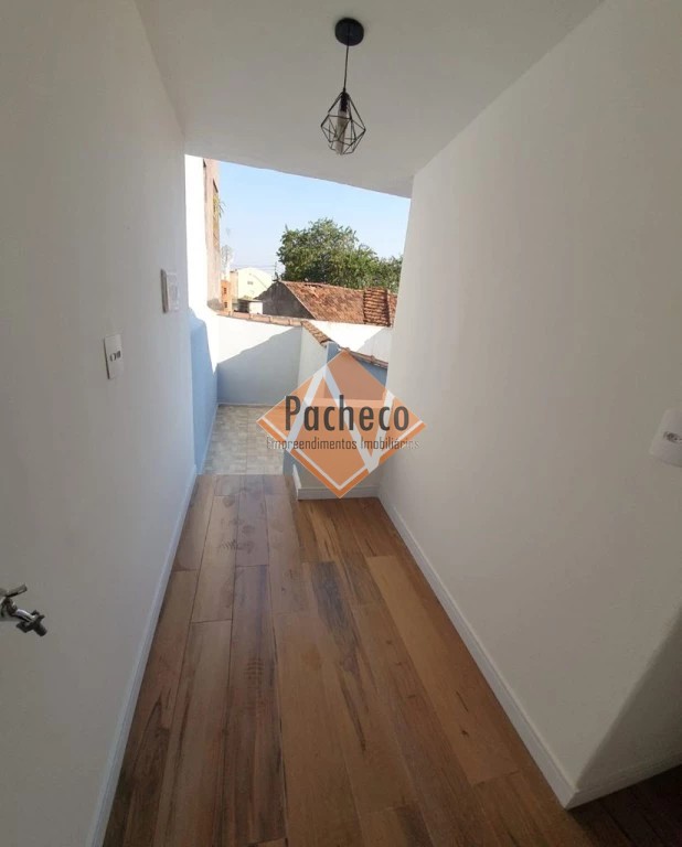 Casa à venda e aluguel com 3 quartos, 194m² - Foto 3