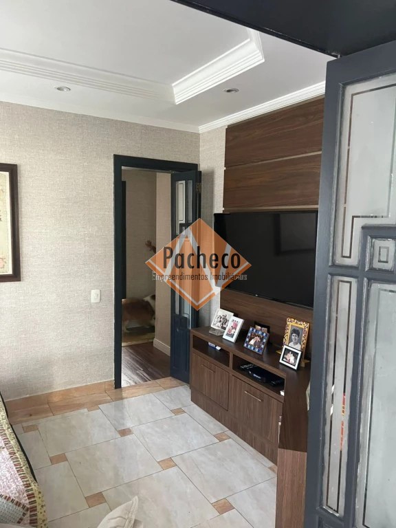 Apartamento à venda com 3 quartos, 190m² - Foto 6