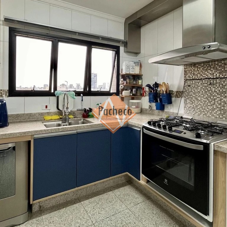 Apartamento à venda com 3 quartos, 190m² - Foto 10