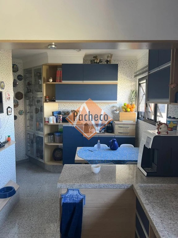 Apartamento à venda com 3 quartos, 190m² - Foto 13