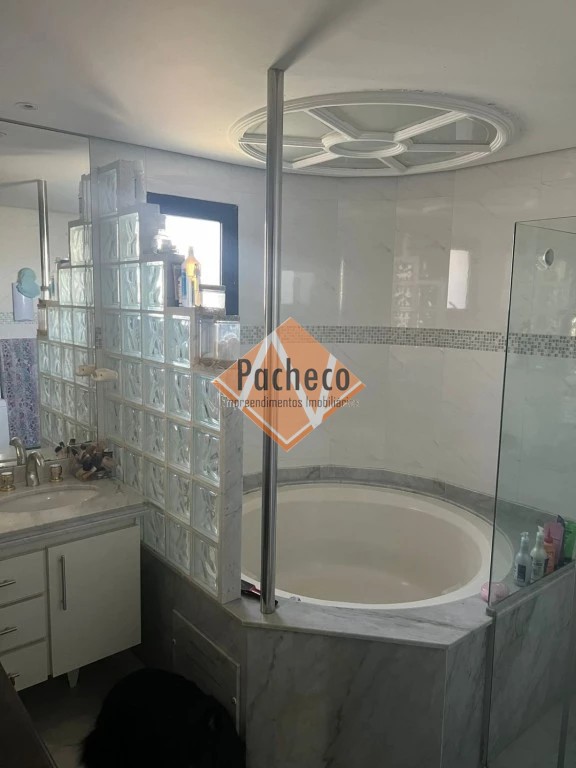 Apartamento à venda com 3 quartos, 190m² - Foto 20