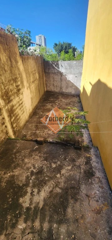 Casa para alugar com 1 quarto, 47m² - Foto 13