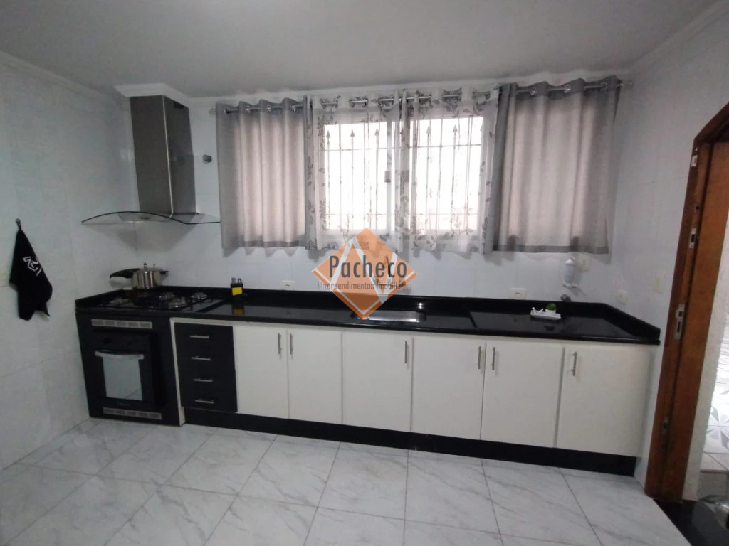 Sobrado, 3 quartos, 224 m² - Foto 5
