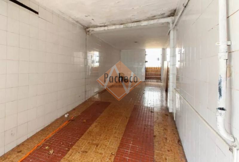 Casa à venda com 2 quartos, 170m² - Foto 17