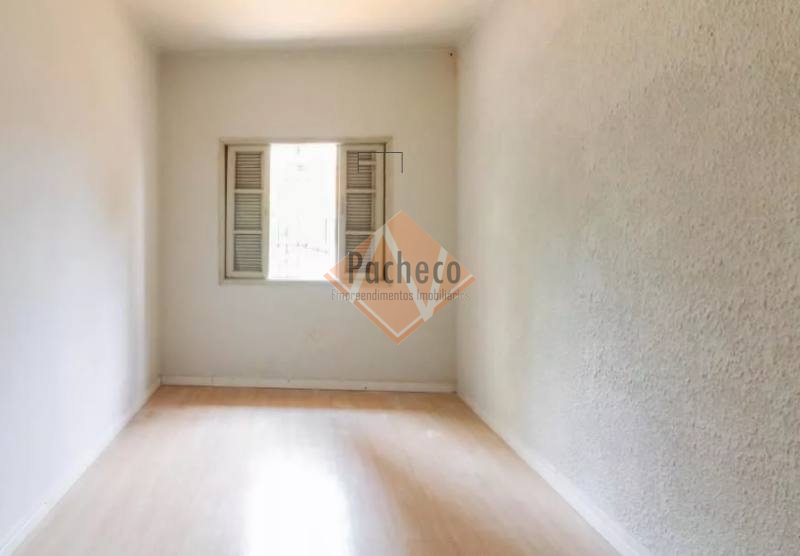 Casa à venda com 2 quartos, 170m² - Foto 4