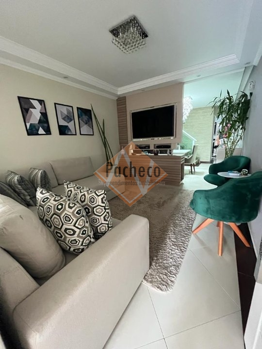 Sobrado, 3 quartos, 240 m² - Foto 1