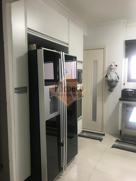 Apartamento à venda com 3 quartos, 125m² - Foto 31