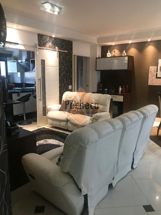 Apartamento à venda com 3 quartos, 125m² - Foto 1