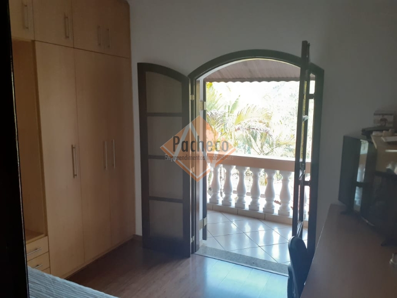 Casa à venda com 4 quartos, 250m² - Foto 31