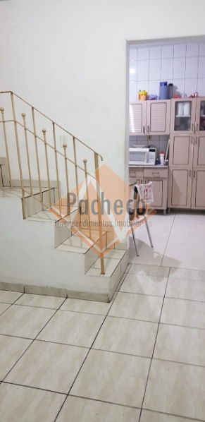 Sobrado à venda com 2 quartos, 120m² - Foto 5