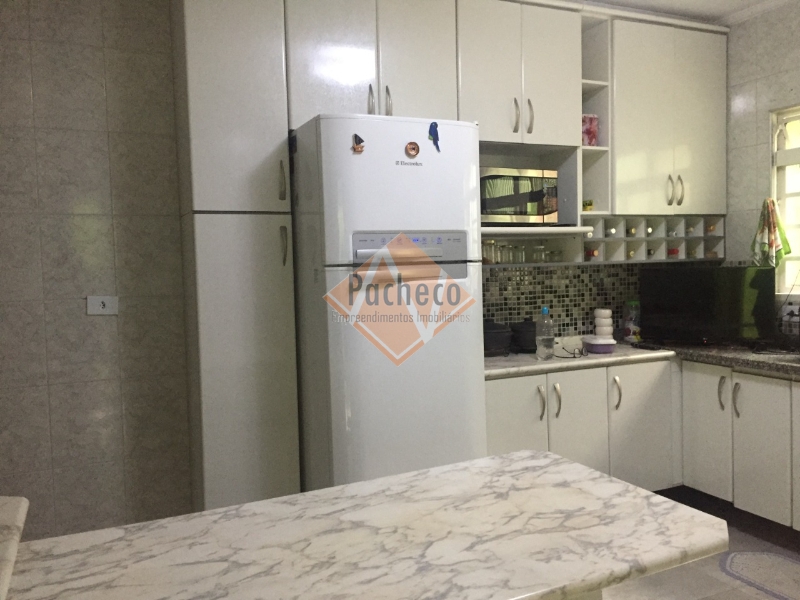 Sobrado à venda com 3 quartos, 227m² - Foto 11