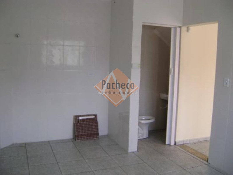 Sobrado à venda com 2 quartos, 70m² - Foto 4