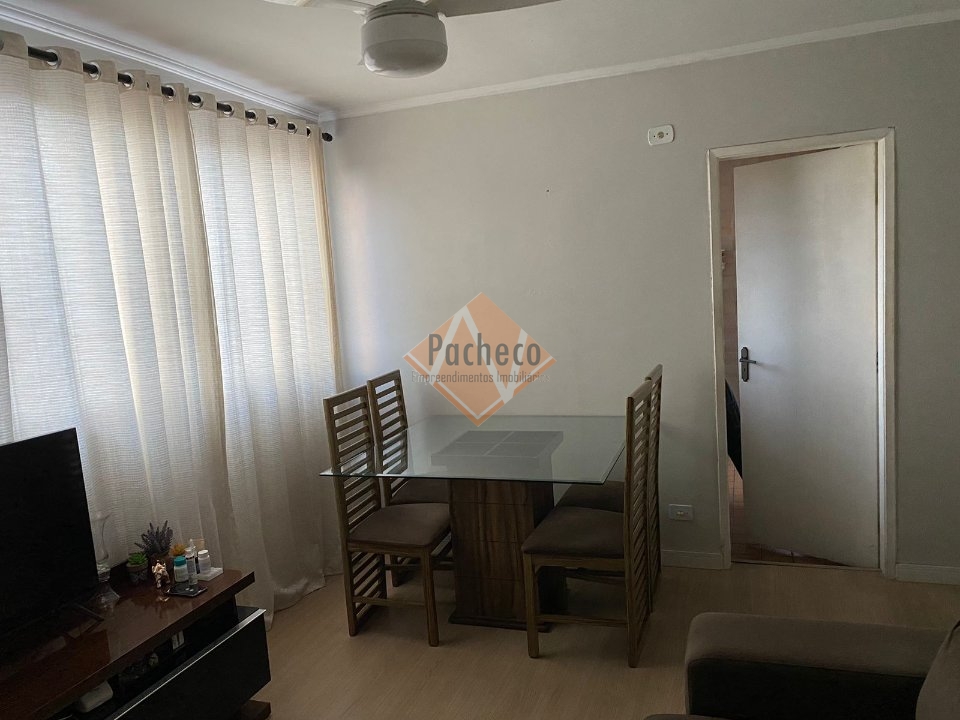 Apartamento à venda com 2 quartos, 61m² - Foto 4