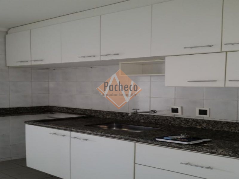 Apartamento à venda com 3 quartos, 74m² - Foto 4