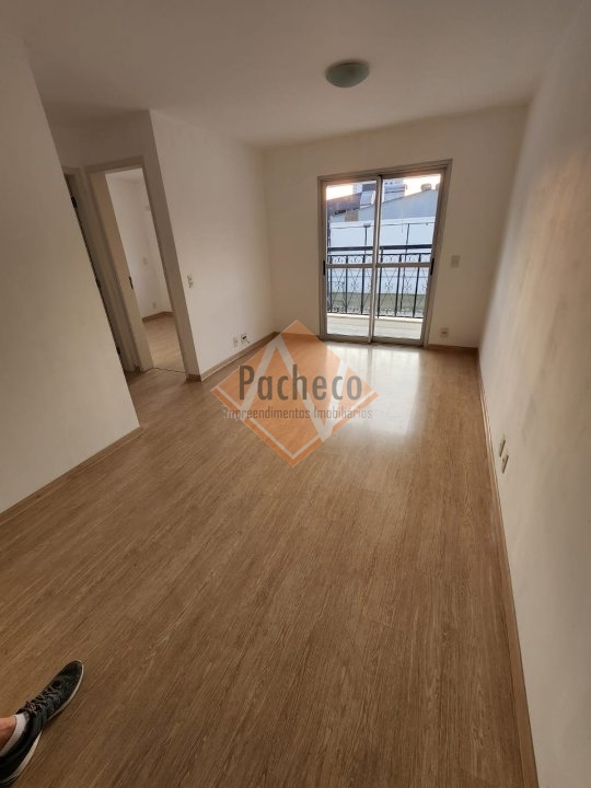 Apartamento para alugar com 2 quartos, 50m² - Foto 2