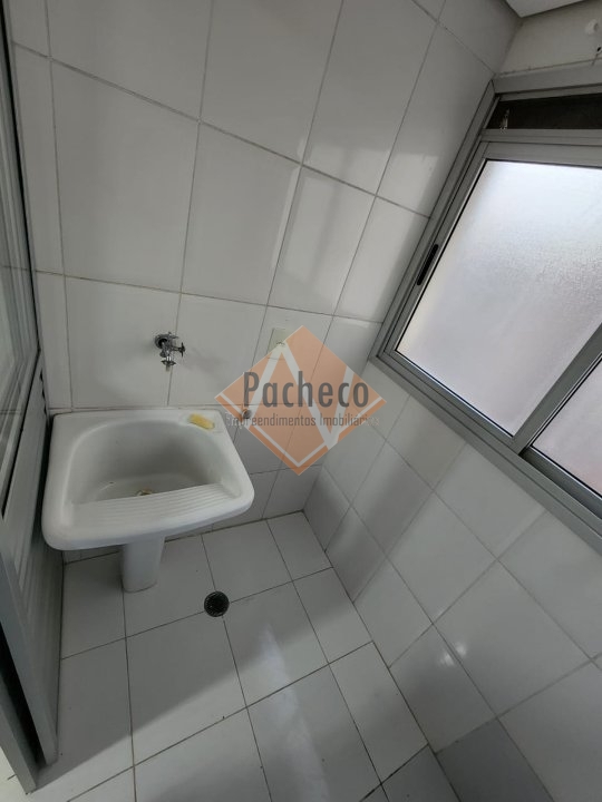 Apartamento para alugar com 2 quartos, 50m² - Foto 9