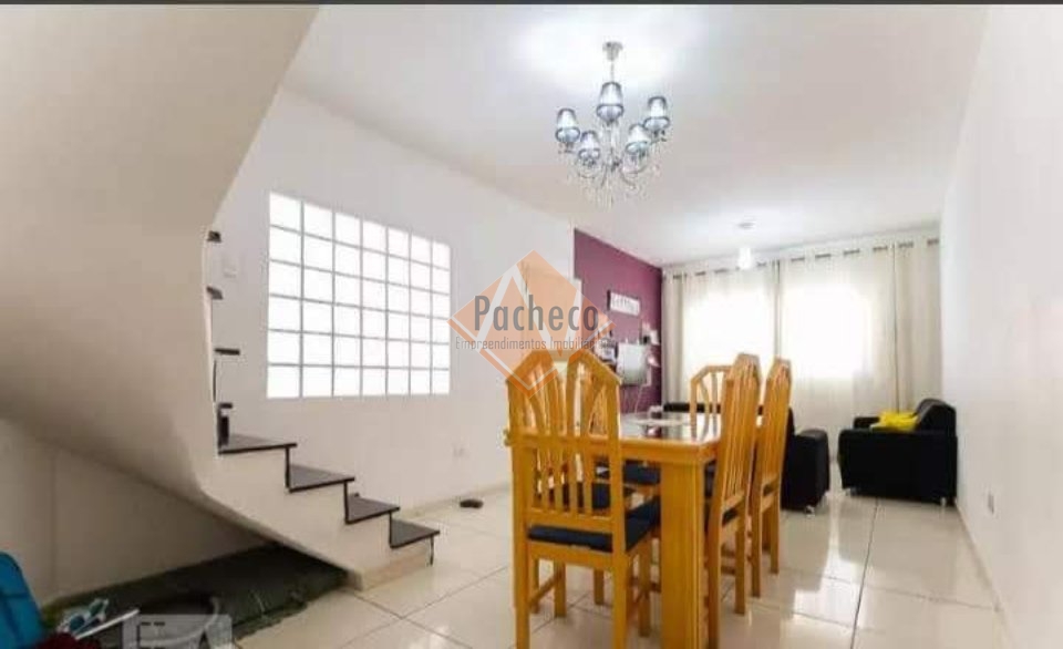 Sobrado à venda com 4 quartos, 160m² - Foto 1