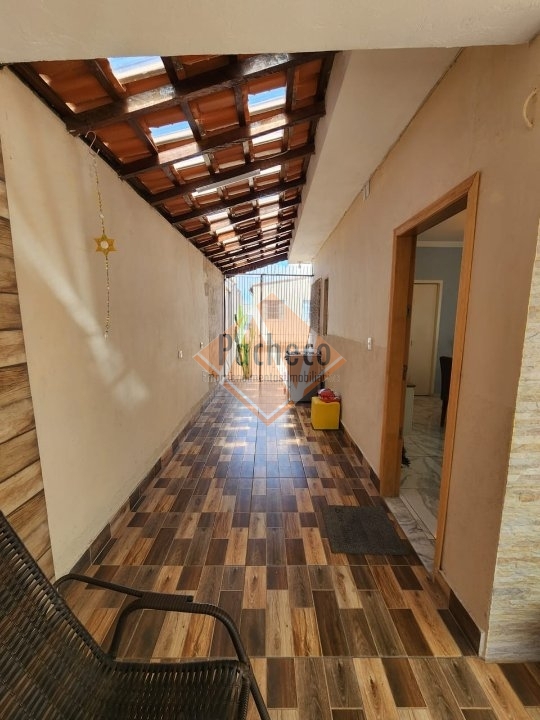 Casa à venda com 5 quartos, 233m² - Foto 35