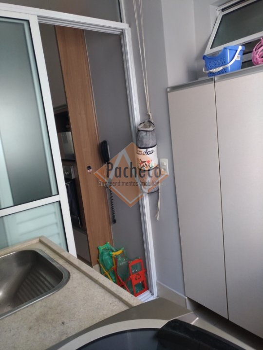 Apartamento à venda com 2 quartos, 72m² - Foto 29