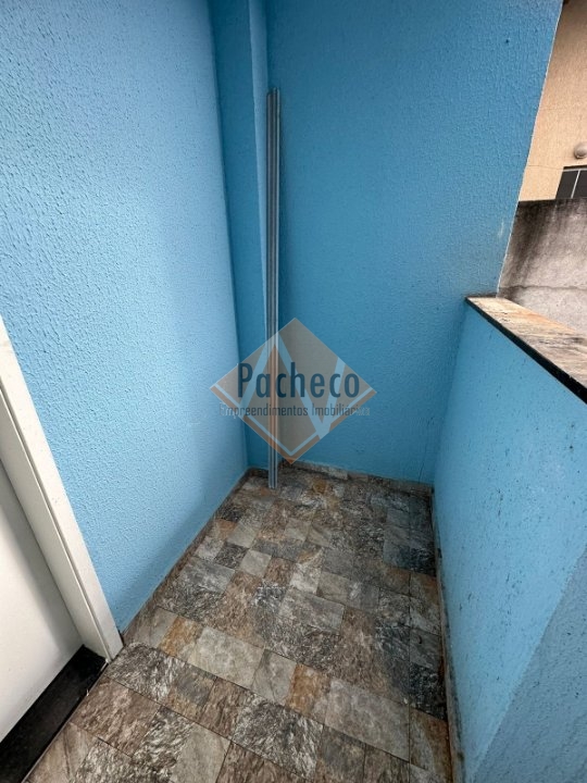 Apartamento à venda com 2 quartos, 38m² - Foto 17