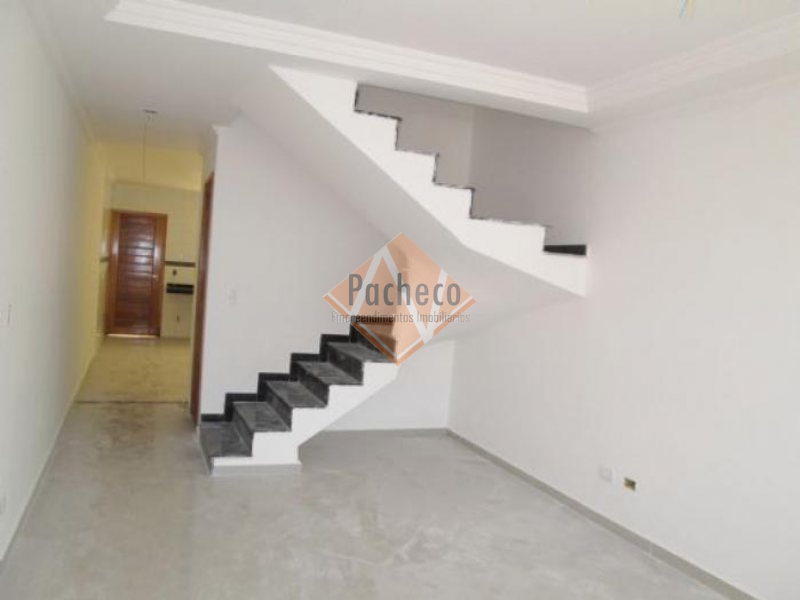 Sobrado à venda com 3 quartos, 150m² - Foto 1