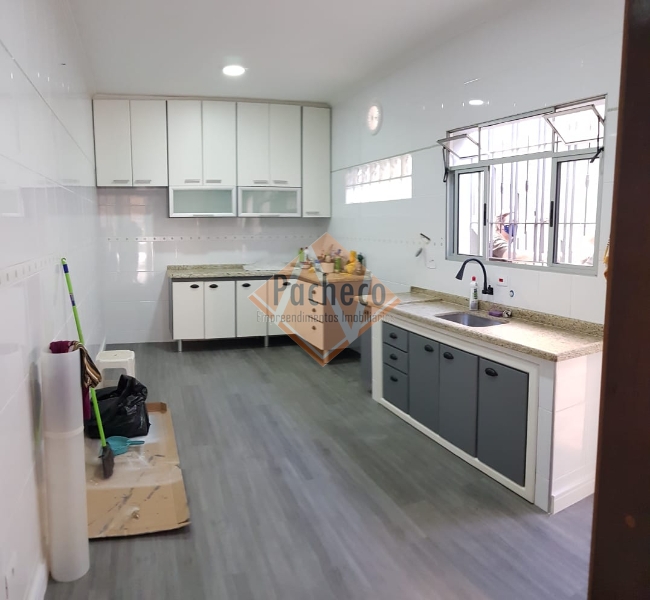 Casa à venda com 3 quartos, 194m² - Foto 24