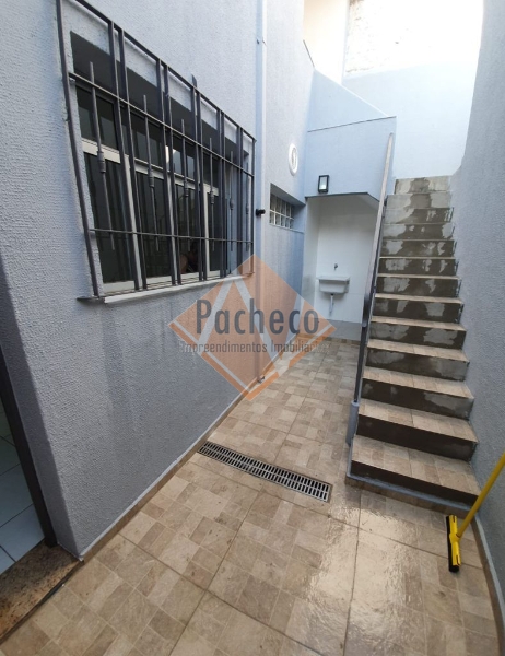 Casa à venda com 3 quartos, 194m² - Foto 27