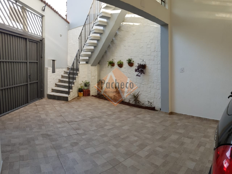 Casa à venda com 3 quartos, 194m² - Foto 9