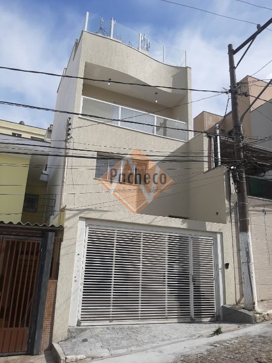 Sobrado à venda com 3 quartos, 219m² - Foto 1