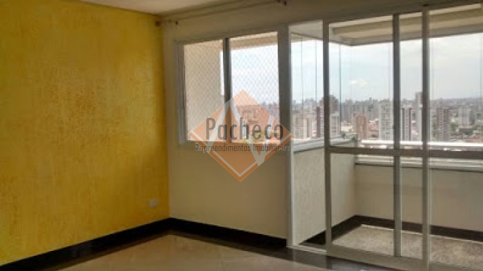 Apartamento à venda com 3 quartos, 108m² - Foto 2