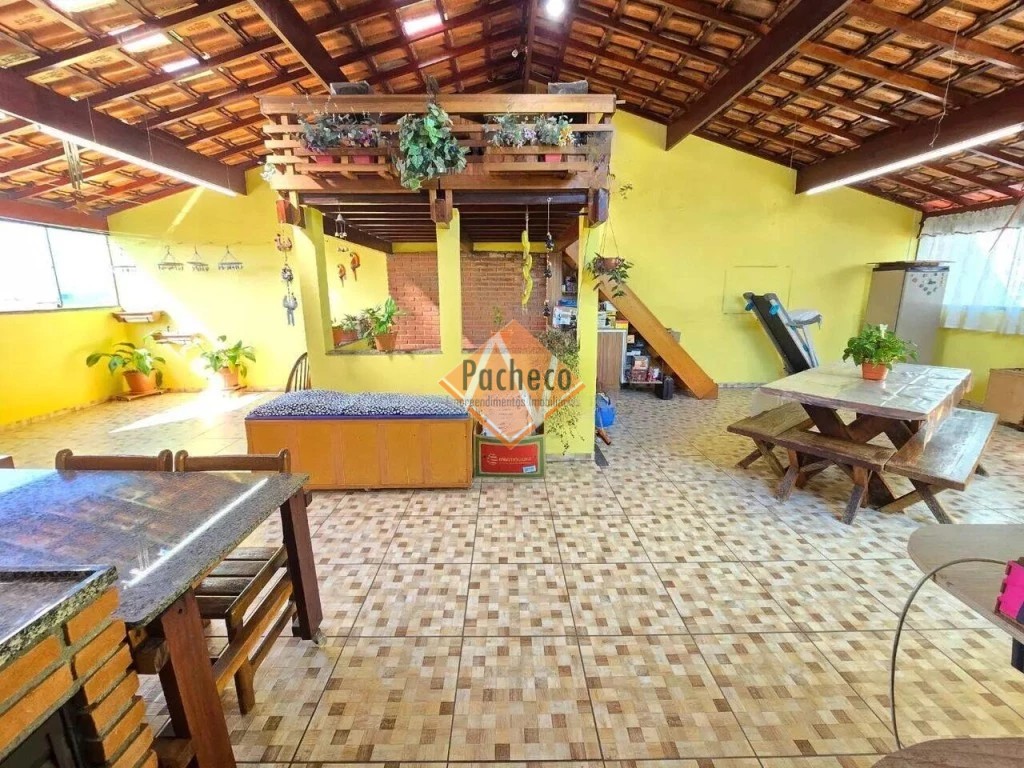 Sobrado, 2 quartos, 304 m² - Foto 2