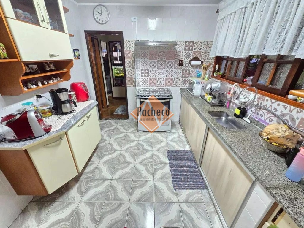 Sobrado, 2 quartos, 304 m² - Foto 16