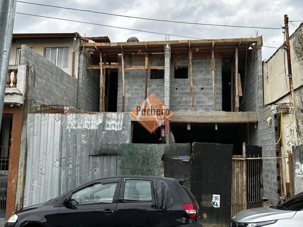 Sobrado à venda com 3 quartos, 131m² - Foto 1