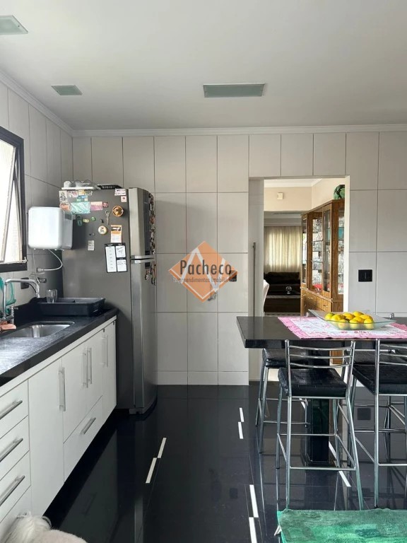 Apartamento à venda com 3 quartos, 186m² - Foto 10