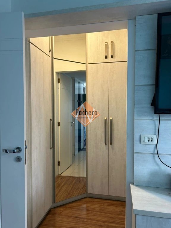 Apartamento à venda com 3 quartos, 186m² - Foto 19