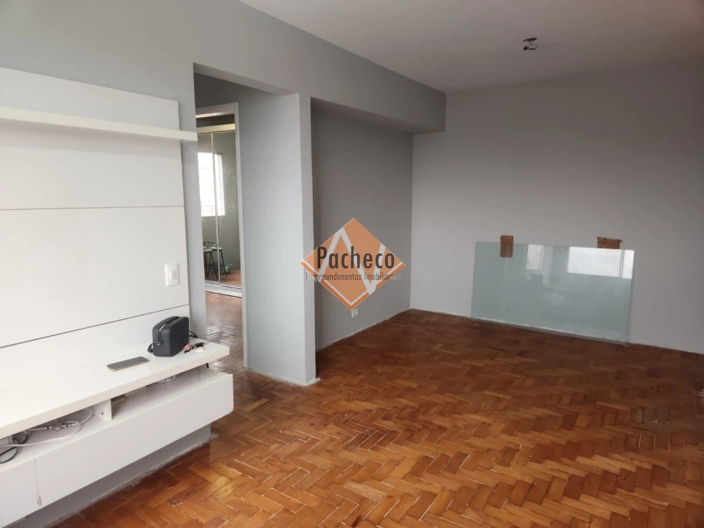 Apartamento à venda com 2 quartos, 70m² - Foto 3