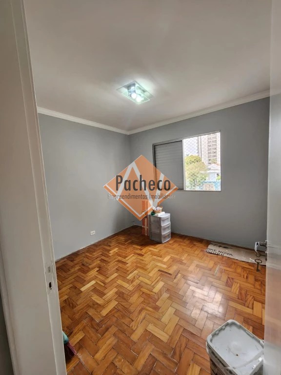 Apartamento à venda com 2 quartos, 70m² - Foto 12