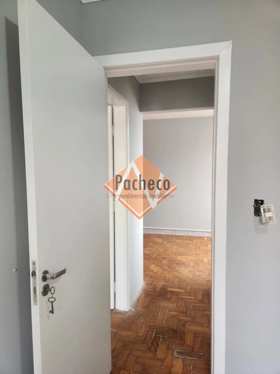 Apartamento à venda com 2 quartos, 70m² - Foto 13