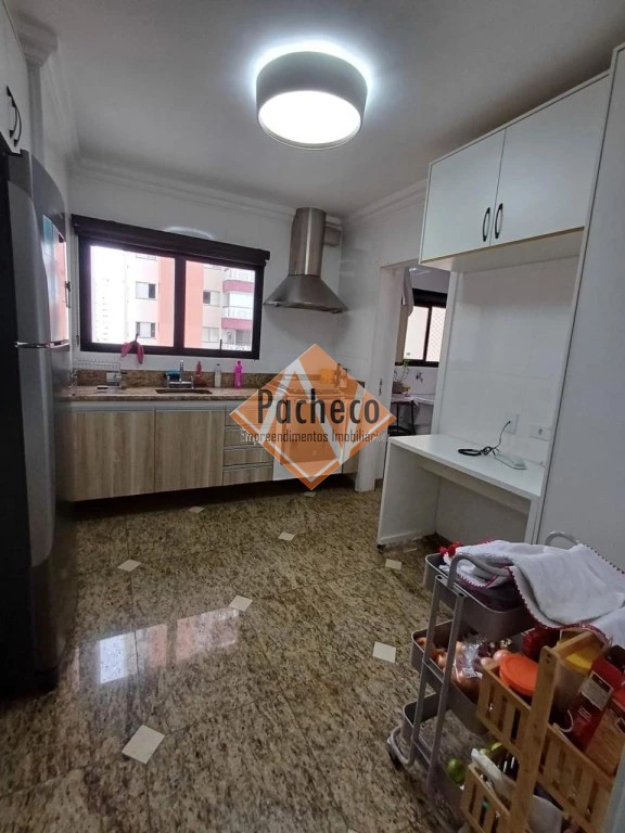 Apartamento à venda e aluguel com 4 quartos, 151m² - Foto 11