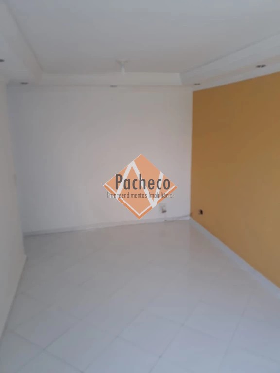 Apartamento à venda com 2 quartos, 57m² - Foto 1