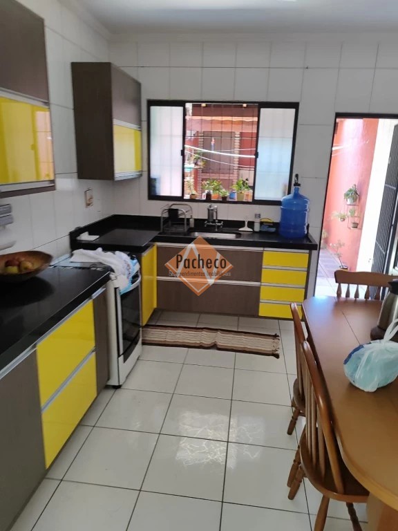 Sobrado, 3 quartos, 109 m² - Foto 1
