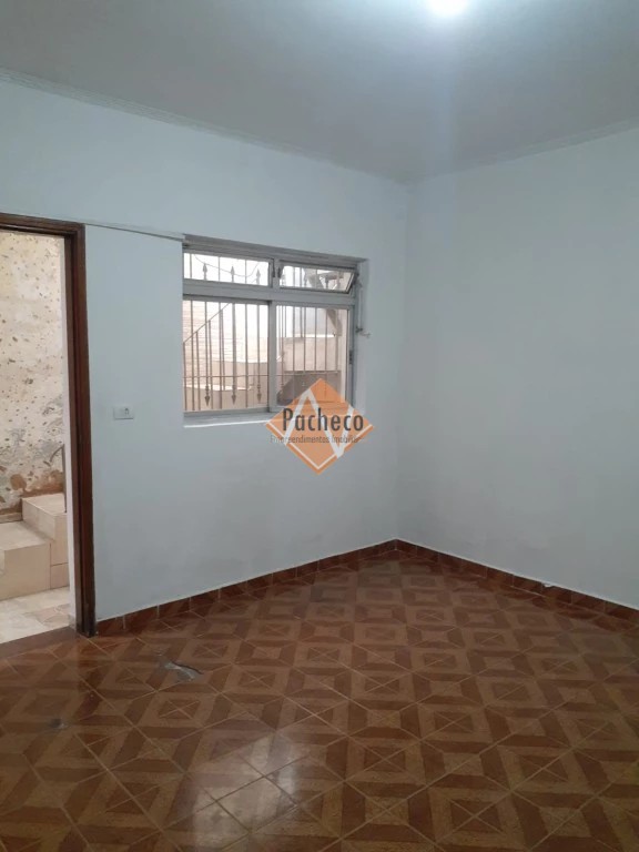 Casa à venda com 3 quartos, 134m² - Foto 2