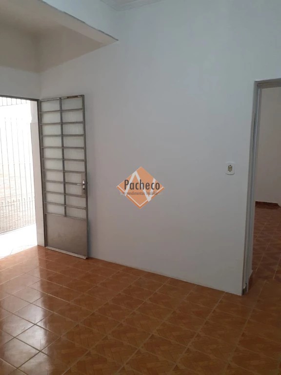 Casa à venda com 3 quartos, 134m² - Foto 12