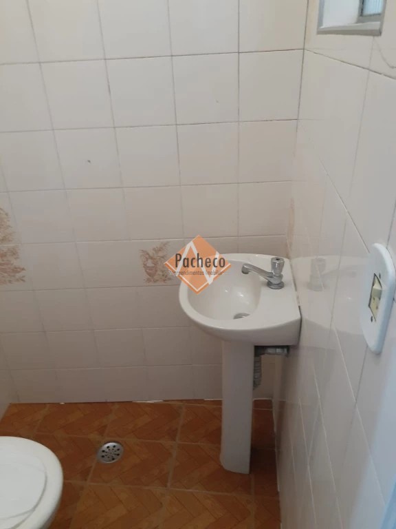 Casa à venda com 3 quartos, 134m² - Foto 14