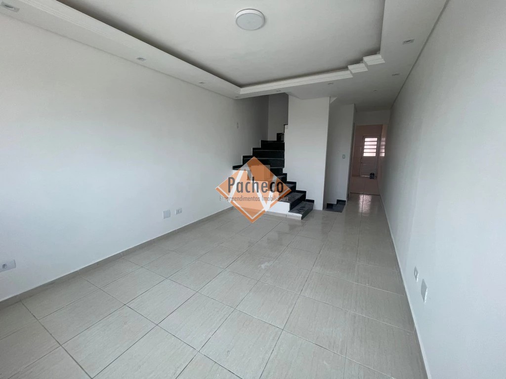 Sobrado à venda com 3 quartos, 150m² - Foto 1