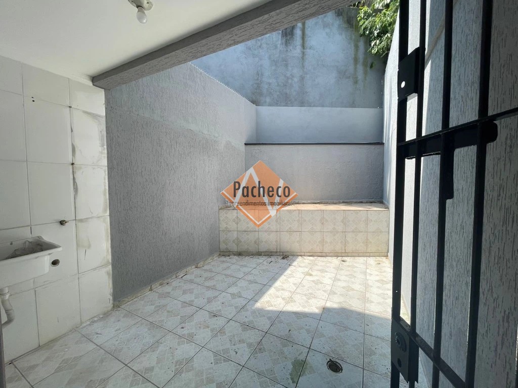 Sobrado à venda com 3 quartos, 150m² - Foto 6