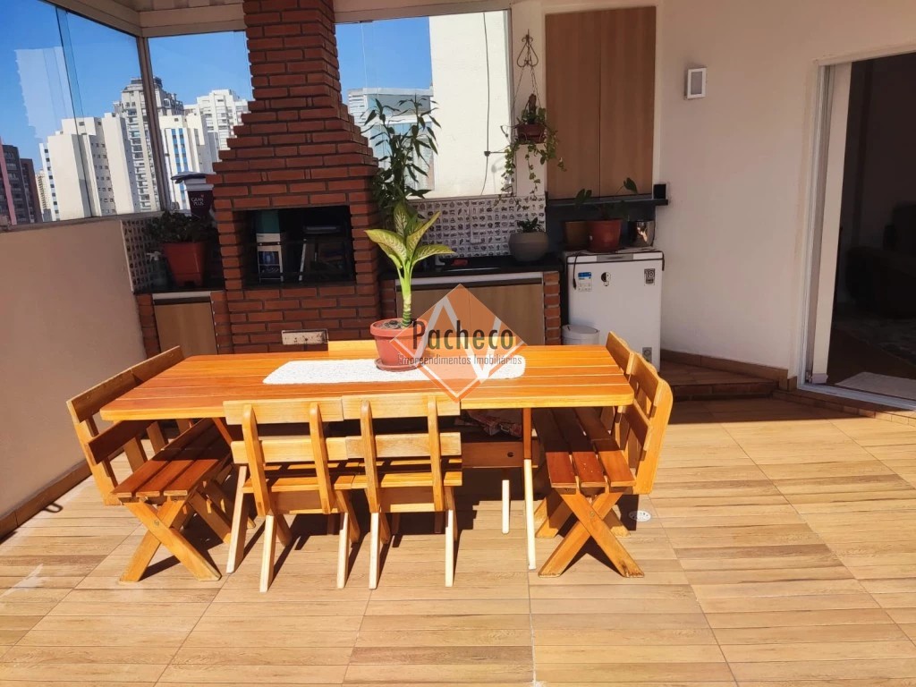 Apartamento à venda com 3 quartos, 131m² - Foto 2