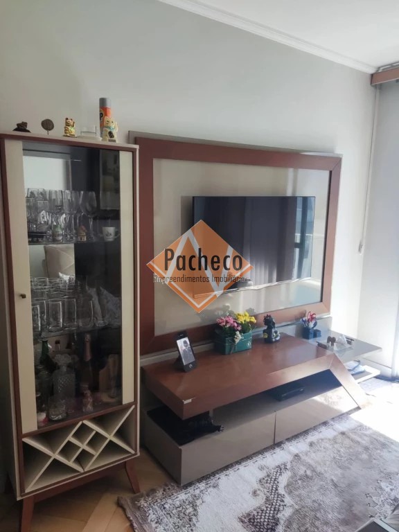 Apartamento à venda com 3 quartos, 131m² - Foto 12