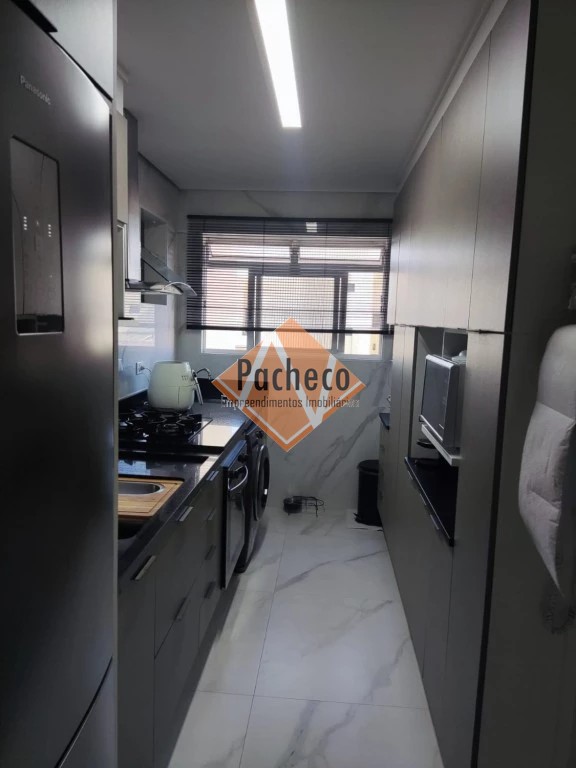 Apartamento à venda com 3 quartos, 131m² - Foto 15