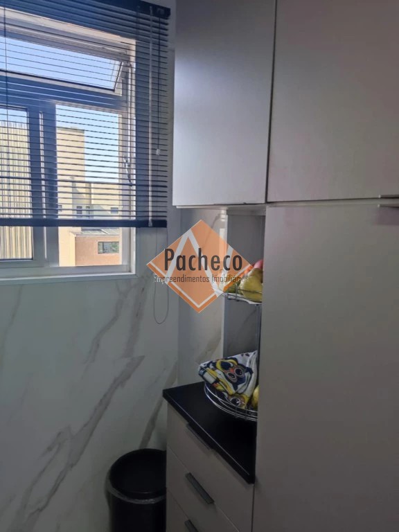 Apartamento à venda com 3 quartos, 131m² - Foto 17